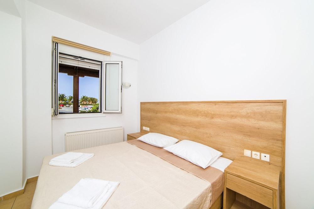 Eva Apartments Koutouloufari  Bagian luar foto